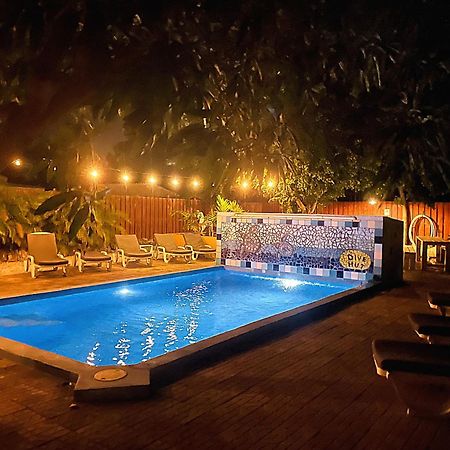 The Dive Hut - Boutique Apartments Playa Exterior photo