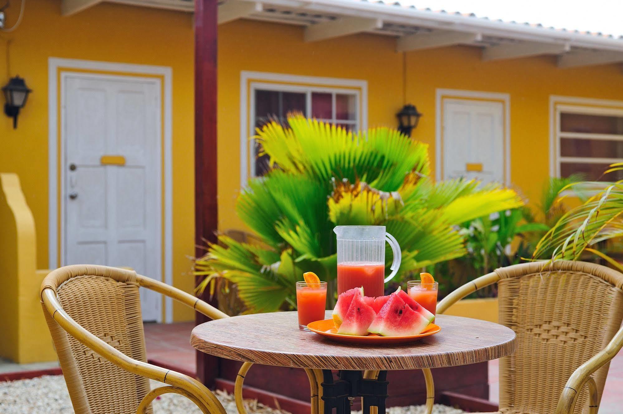 The Dive Hut - Boutique Apartments Playa Exterior photo
