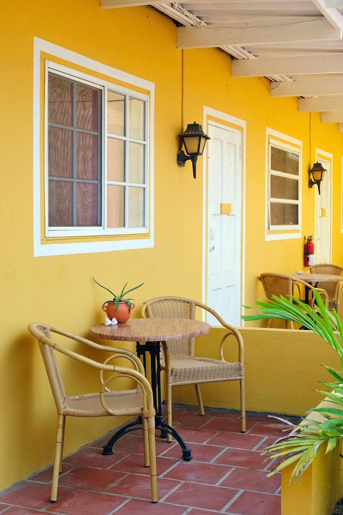 The Dive Hut - Boutique Apartments Playa Exterior photo