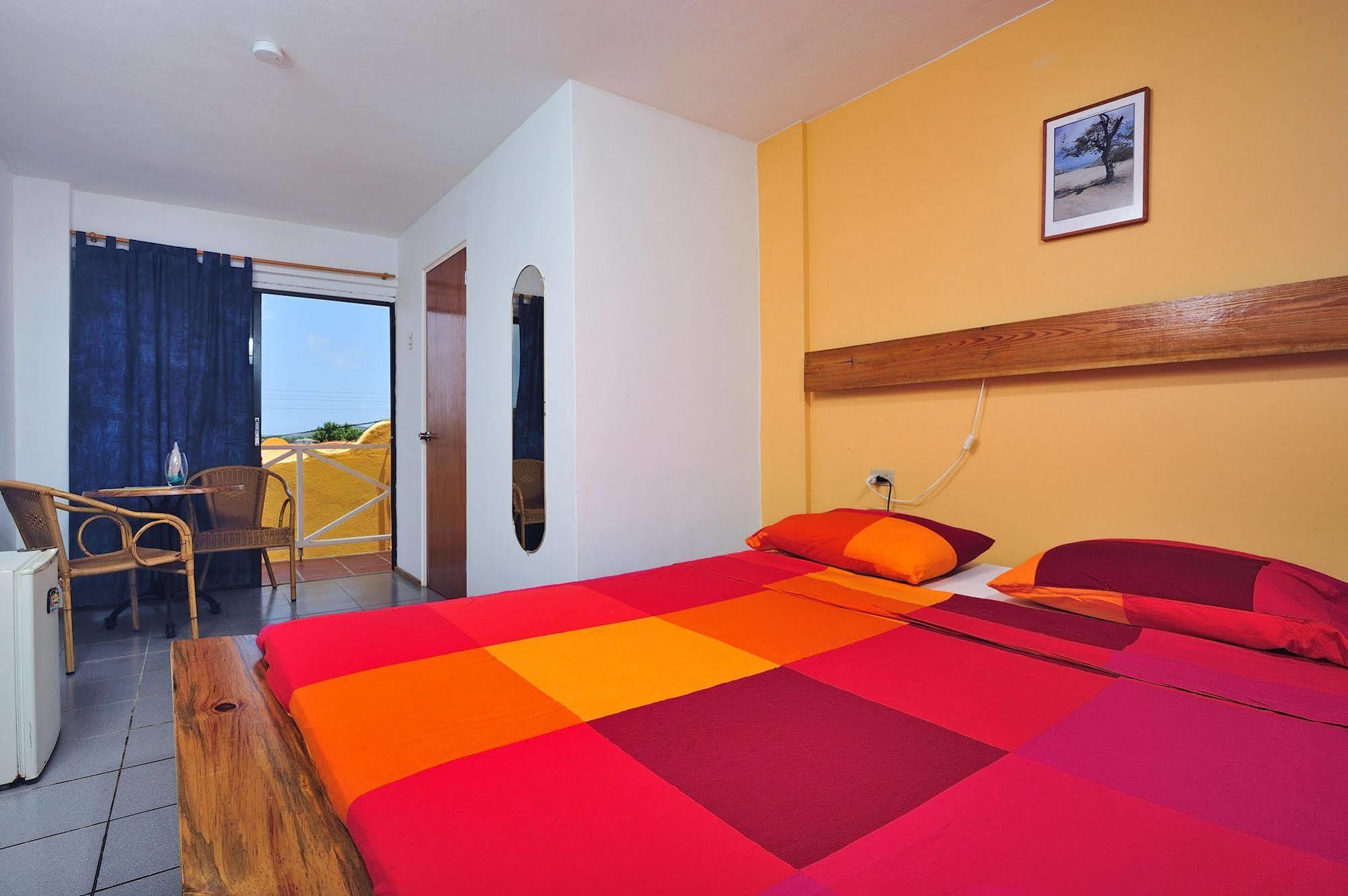 The Dive Hut - Boutique Apartments Playa Exterior photo