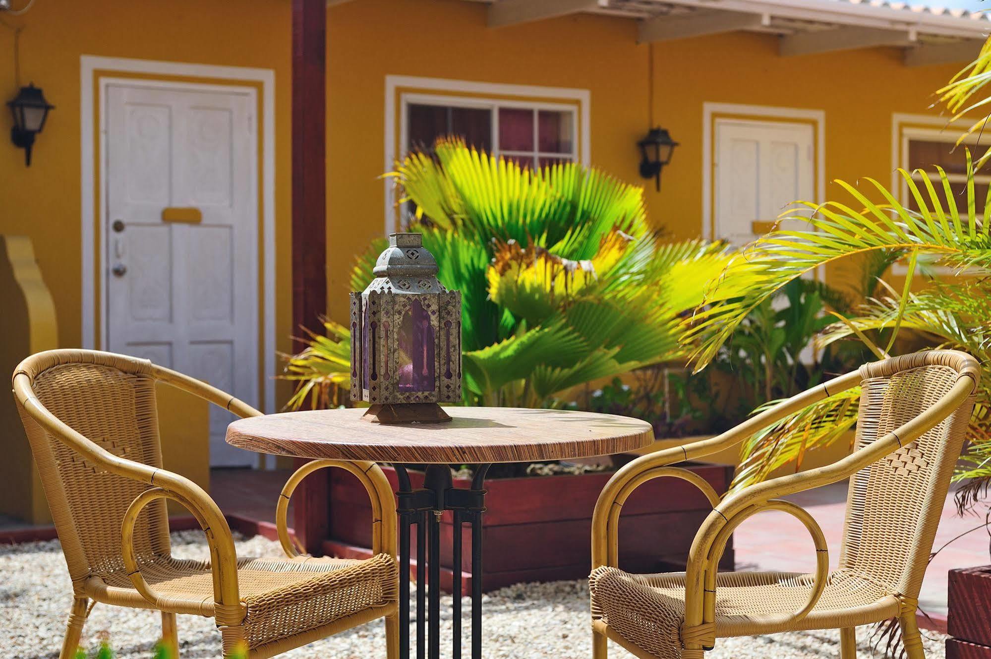 The Dive Hut - Boutique Apartments Playa Exterior photo
